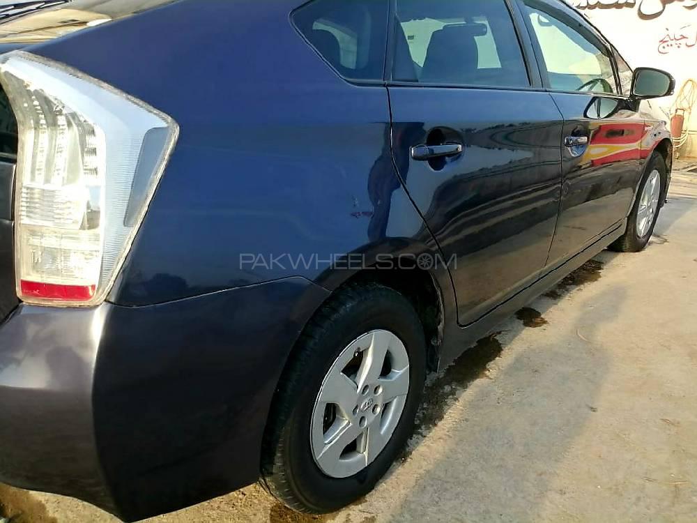 Toyota Prius 2011 for Sale in Swabi Toyota Prius 2011 for Sale in Swabi Image-9