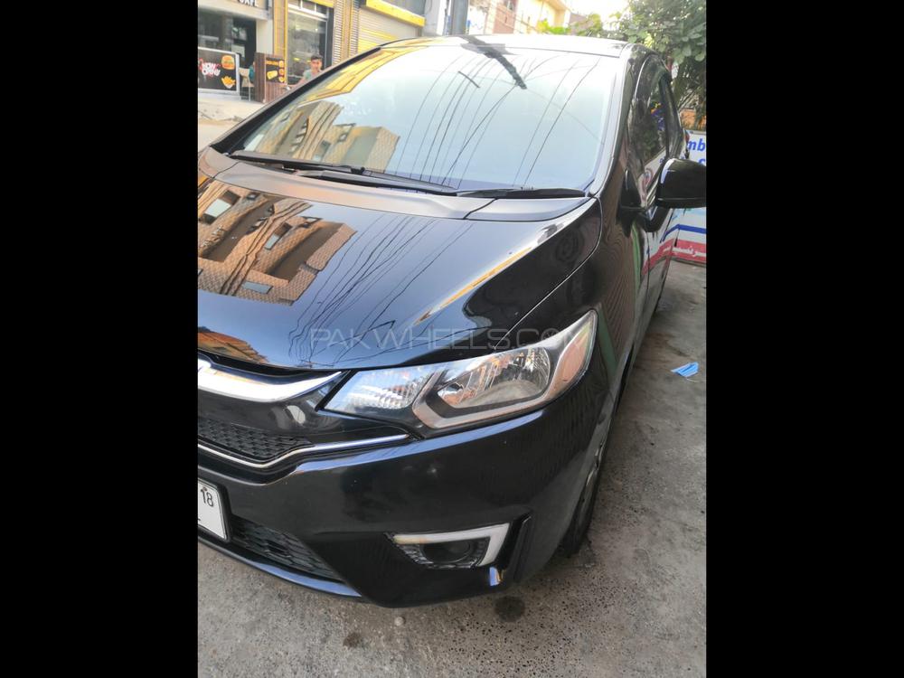 Honda Fit 2018 for Sale in Sialkot Image-1