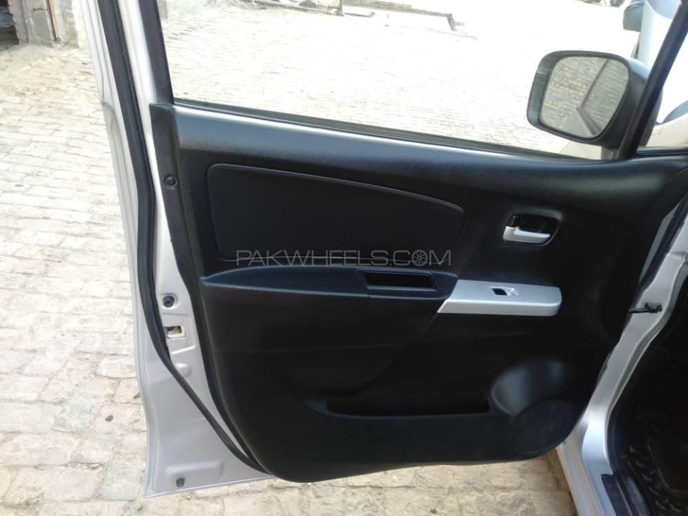 Suzuki Wagon R 2015 for Sale in Bhakkar Suzuki Wagon R 2015 for Sale in Bhakkar Image-5