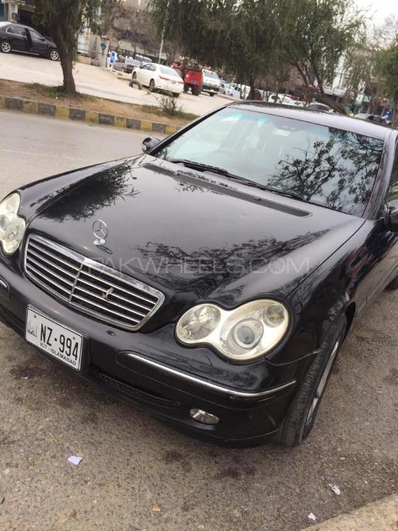 Mercedes Benz C Class 2003 for Sale in Nowshera cantt Mercedes Benz C Class 2003 for Sale in Nowshera cantt Image-12