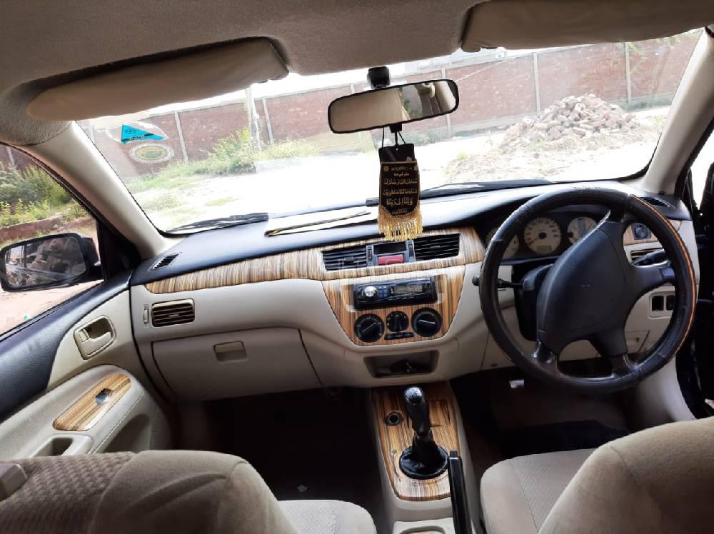 Mitsubishi Lancer 2006 for Sale in Lahore Mitsubishi Lancer 2006 for Sale in Lahore Image-3