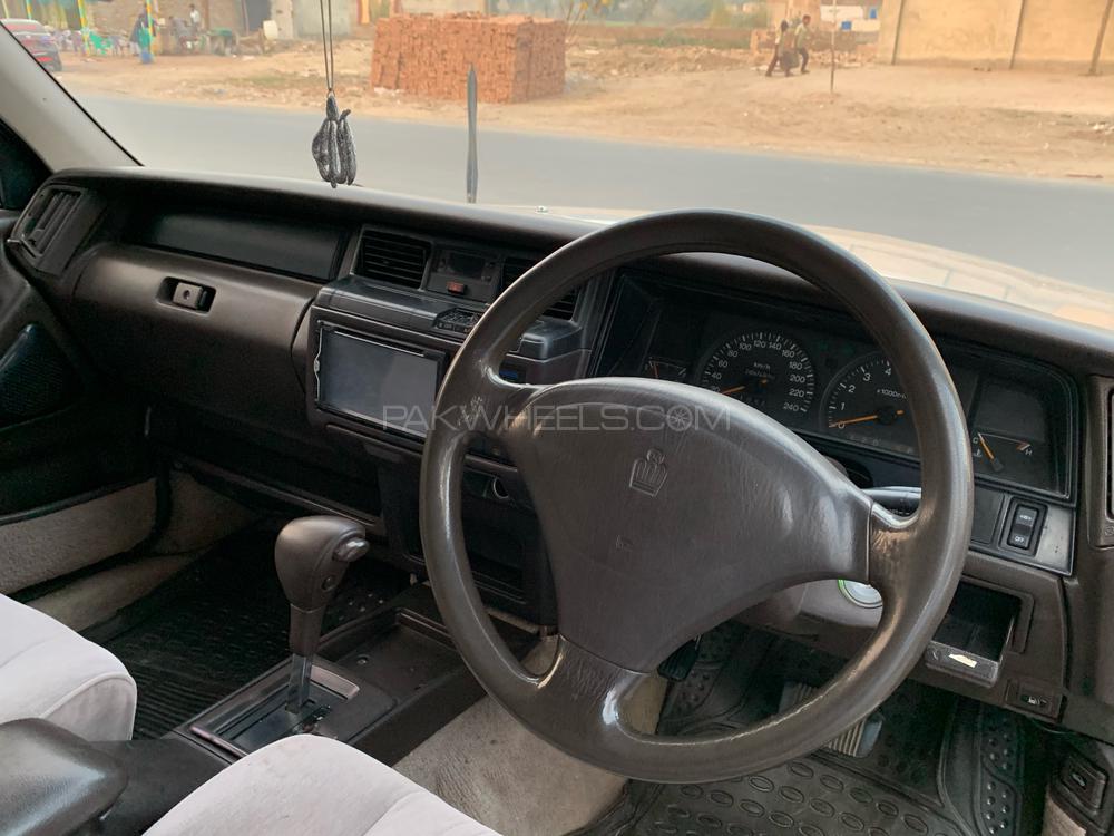 ٹویوٹا کراؤن 1995 for Sale in ساہیوال ٹویوٹا کراؤن 1995 for Sale in ساہیوال Image-9