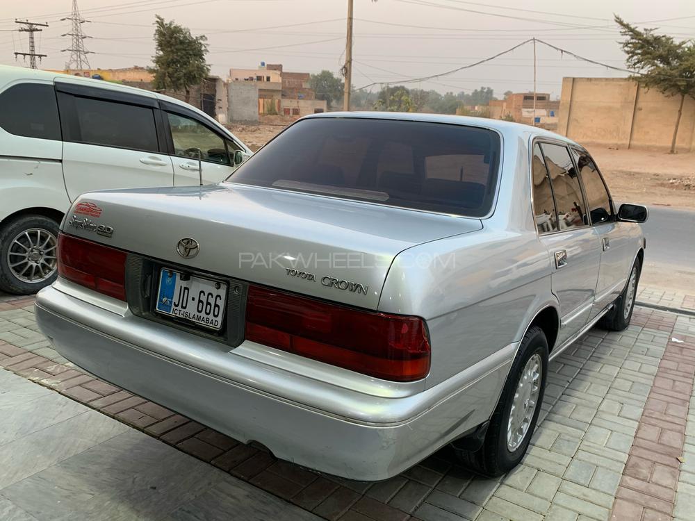 ٹویوٹا کراؤن 1995 for Sale in ساہیوال ٹویوٹا کراؤن 1995 for Sale in ساہیوال Image-13