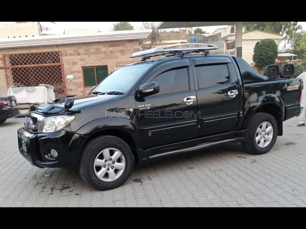 Toyota Hilux 2008 for Sale in Hassan abdal Image-1