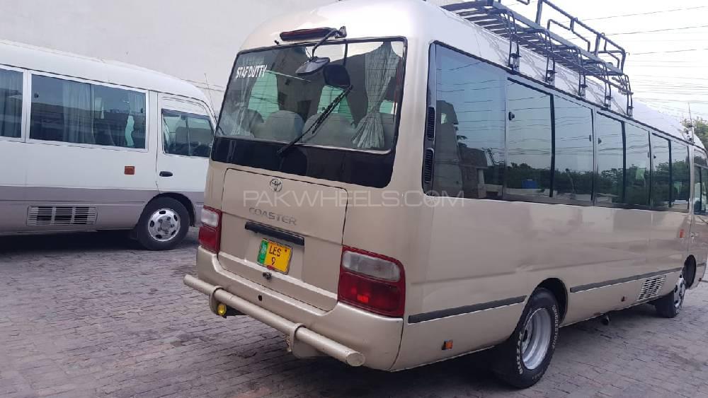 Toyota Coaster 2008 for Sale in Lahore Image-1