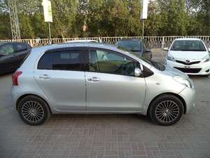 (Toyota vitz Push Start Beige Room   the car is parked at AUTOMALL (Toyota Authorize Used Vehicles. near LAL QILLA at Shara e Faisal opposite Awami Marqaz 
Visiting hours Mon To Sat (11Am To 7 Pm)