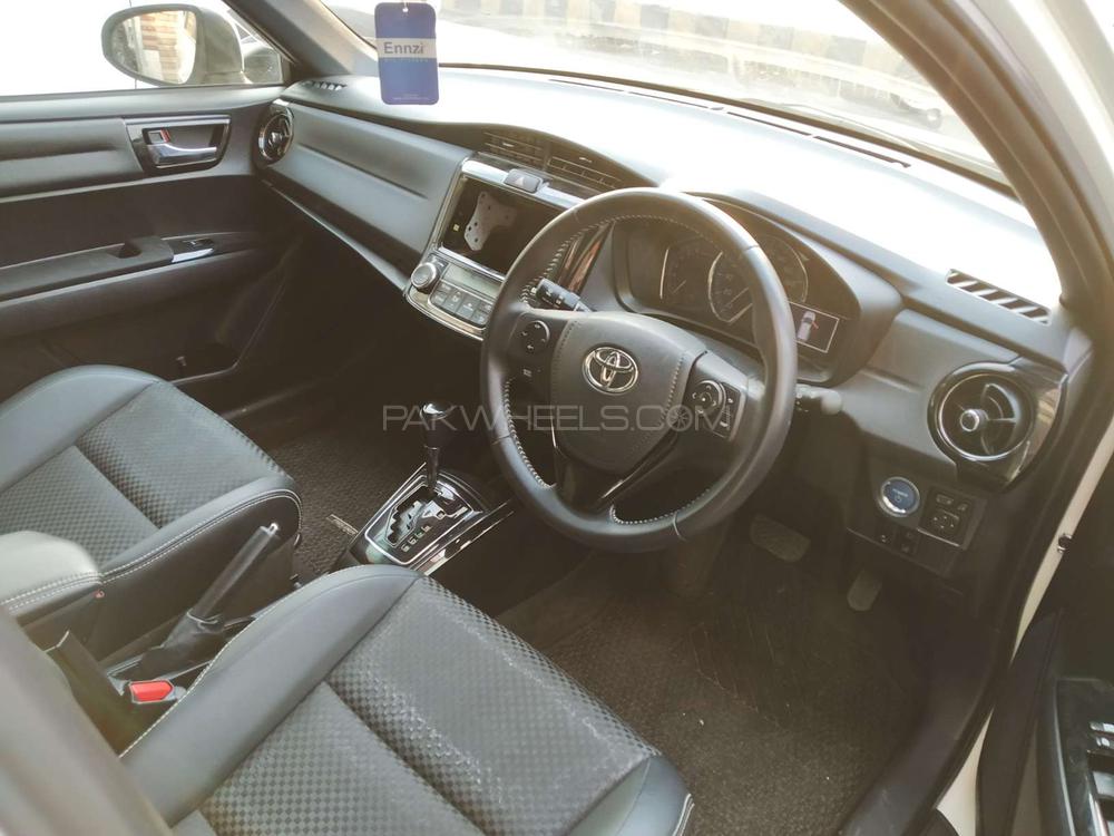 Toyota Corolla Fielder 2016 for Sale in Lahore Toyota Corolla Fielder 2016 for Sale in Lahore Image-4