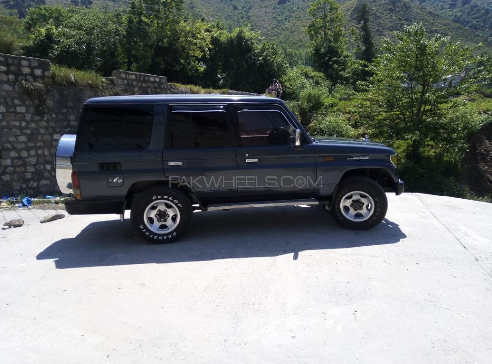 ٹویوٹا لینڈ کروزر 1992 for Sale in اسلام آباد ٹویوٹا لینڈ کروزر 1992 for Sale in اسلام آباد Image-7