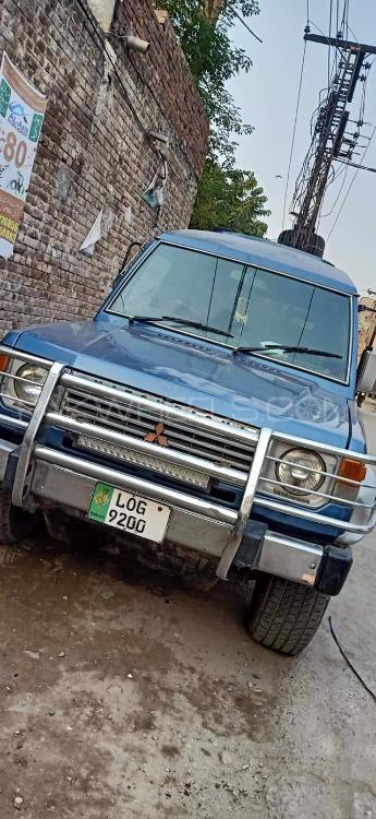 Mitsubishi Pajero 1990 for Sale in Lahore Image-1