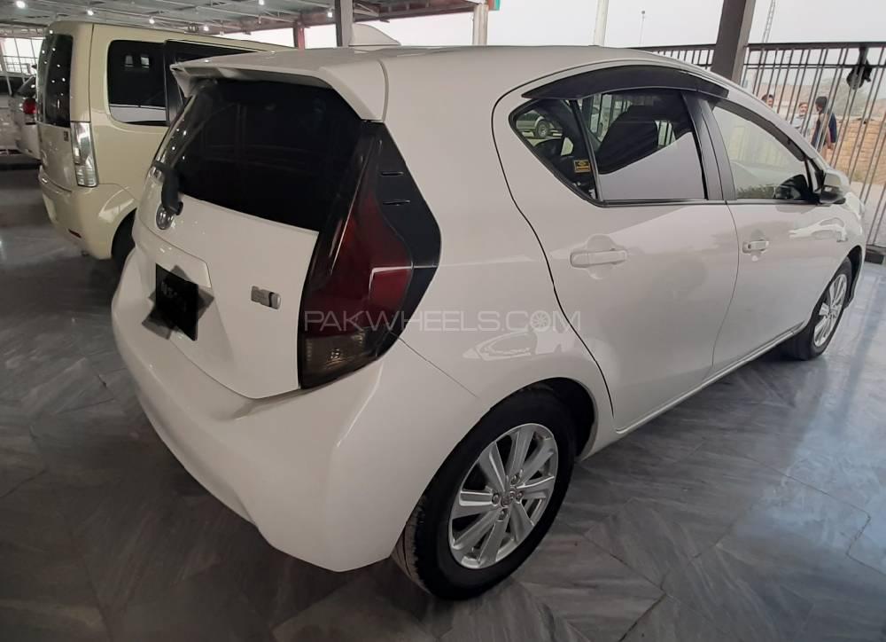 Toyota Aqua 2015 for Sale in Peshawar Toyota Aqua 2015 for Sale in Peshawar Image-3