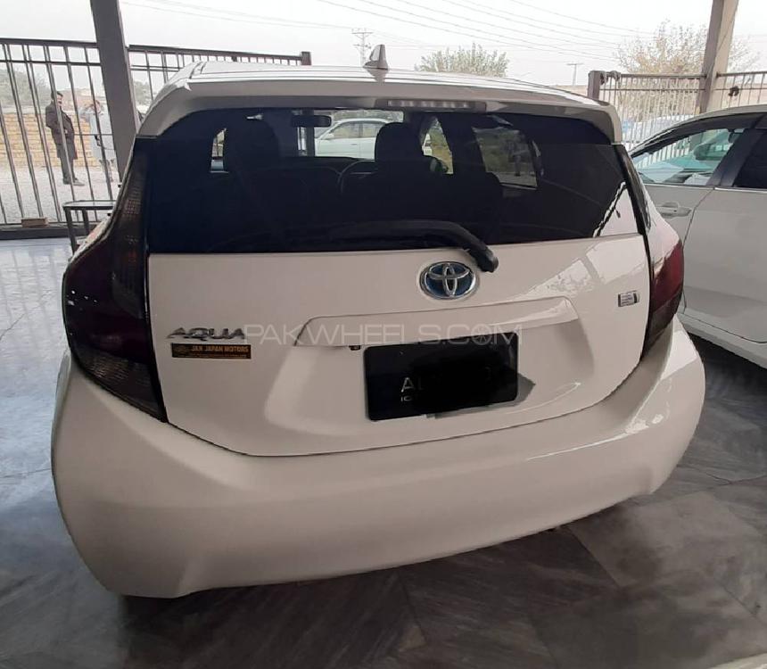 Toyota Aqua 2015 for Sale in Peshawar Toyota Aqua 2015 for Sale in Peshawar Image-4