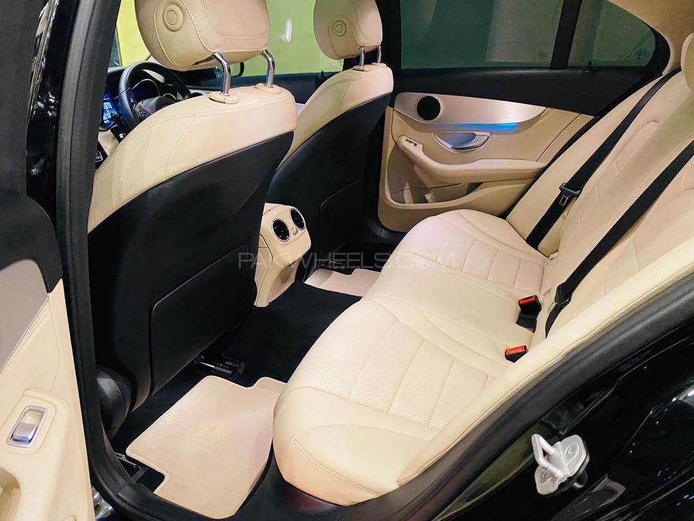 Mercedes Benz C Class 2016 for Sale in Lahore Mercedes Benz C Class 2016 for Sale in Lahore Image-8