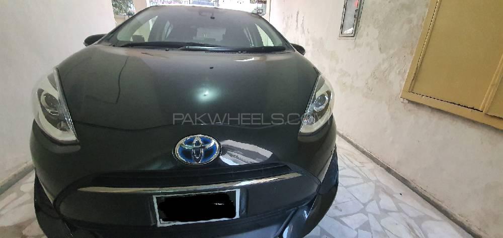Toyota Aqua 2018 for Sale in Peshawar Image-1