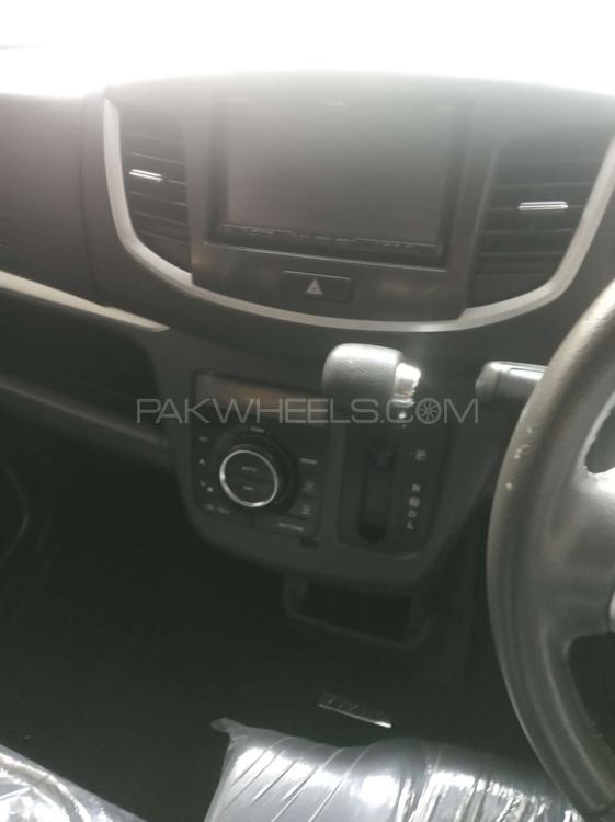 Mazda Flair 2016 for Sale in Gujranwala Mazda Flair 2016 for Sale in Gujranwala Image-11
