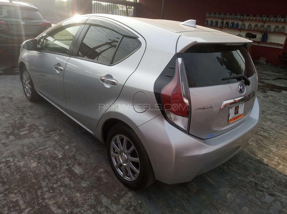 ٹویوٹا اکوا 2017 for Sale in گجرانوالہ ٹویوٹا اکوا 2017 for Sale in گجرانوالہ Image-3