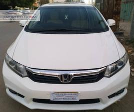 Slide_honda-civic-vti-1-8-i-vtec-oriel-prosmatec-2014-44119953