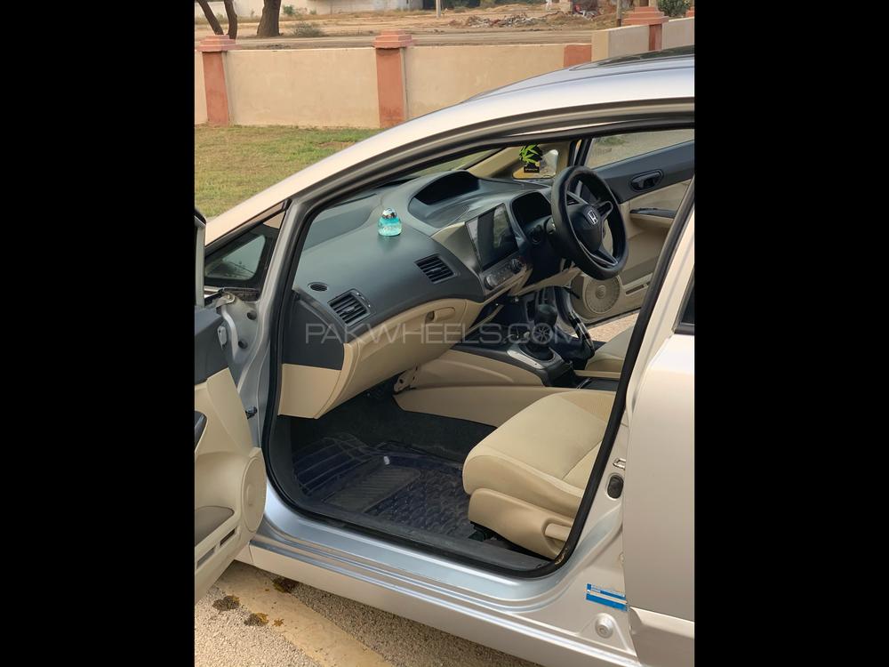 Honda Civic 2010 for Sale in Karachi Honda Civic 2010 for Sale in Karachi Image-9
