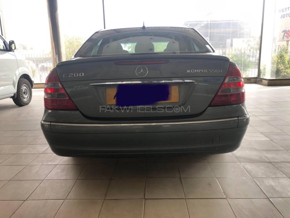 Mercedes Benz E Class 2006 for Sale in Karachi Mercedes Benz E Class 2006 for Sale in Karachi Image-5