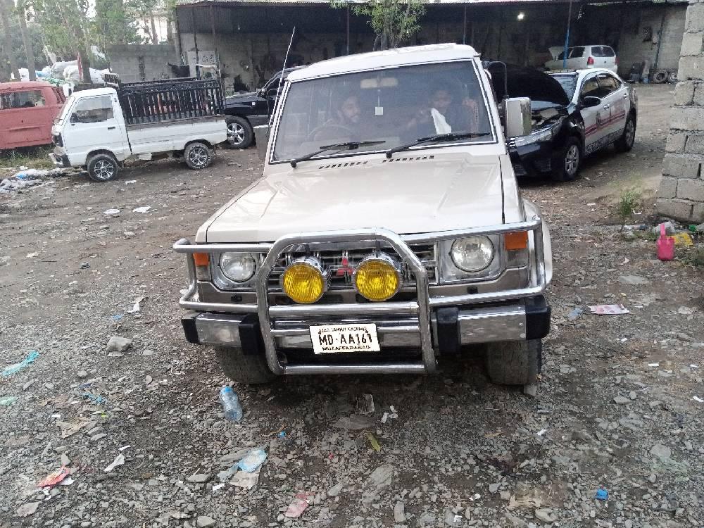 Mitsubishi Pajero 1988 for Sale in Abbottabad Mitsubishi Pajero 1988 for Sale in Abbottabad Image-3