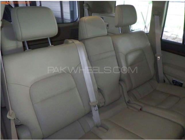 Toyota Land Cruiser 2016 for Sale in Lahore Toyota Land Cruiser 2016 for Sale in Lahore Image-12