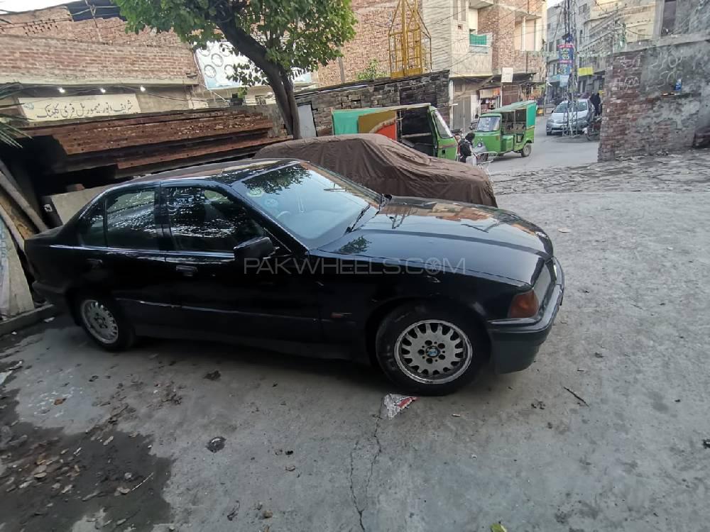 بی ایم ڈبلیو 3 سیریز 1993 for Sale in لاہور بی ایم ڈبلیو 3 سیریز 1993 for Sale in لاہور Image-4