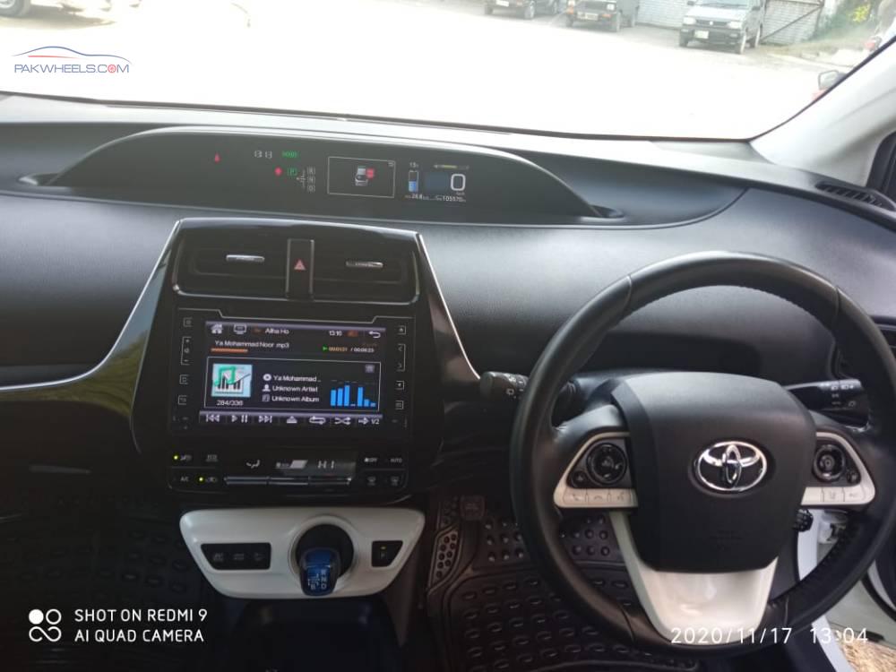 Toyota Prius 2015 for Sale in Rawalpindi Toyota Prius 2015 for Sale in Rawalpindi Image-15
