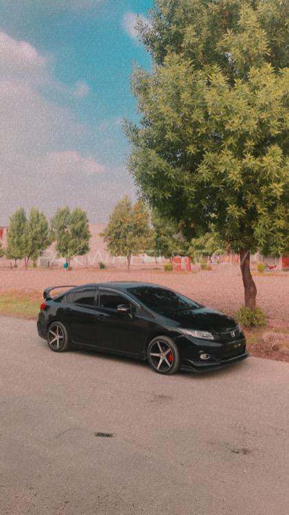 Honda Civic - 2015  Honda Civic - 2015  Image-3