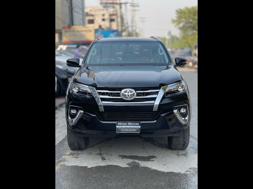 Toyota Fortuner 2020 for Sale in Lahore Image-1