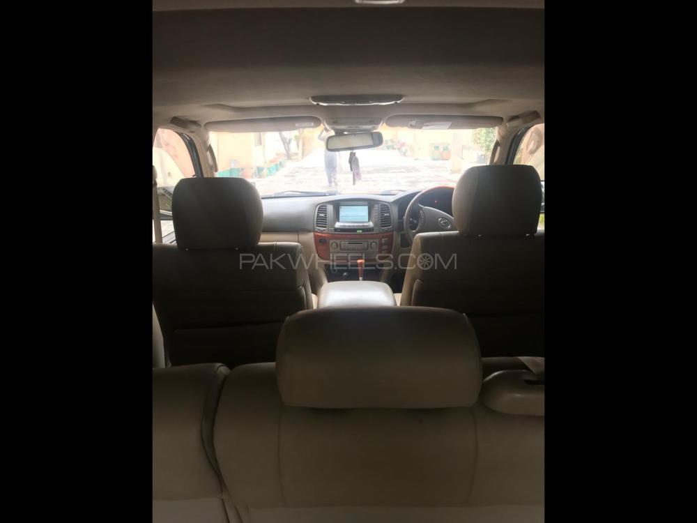 Toyota Land Cruiser 2003 for Sale in Lahore Toyota Land Cruiser 2003 for Sale in Lahore Image-9