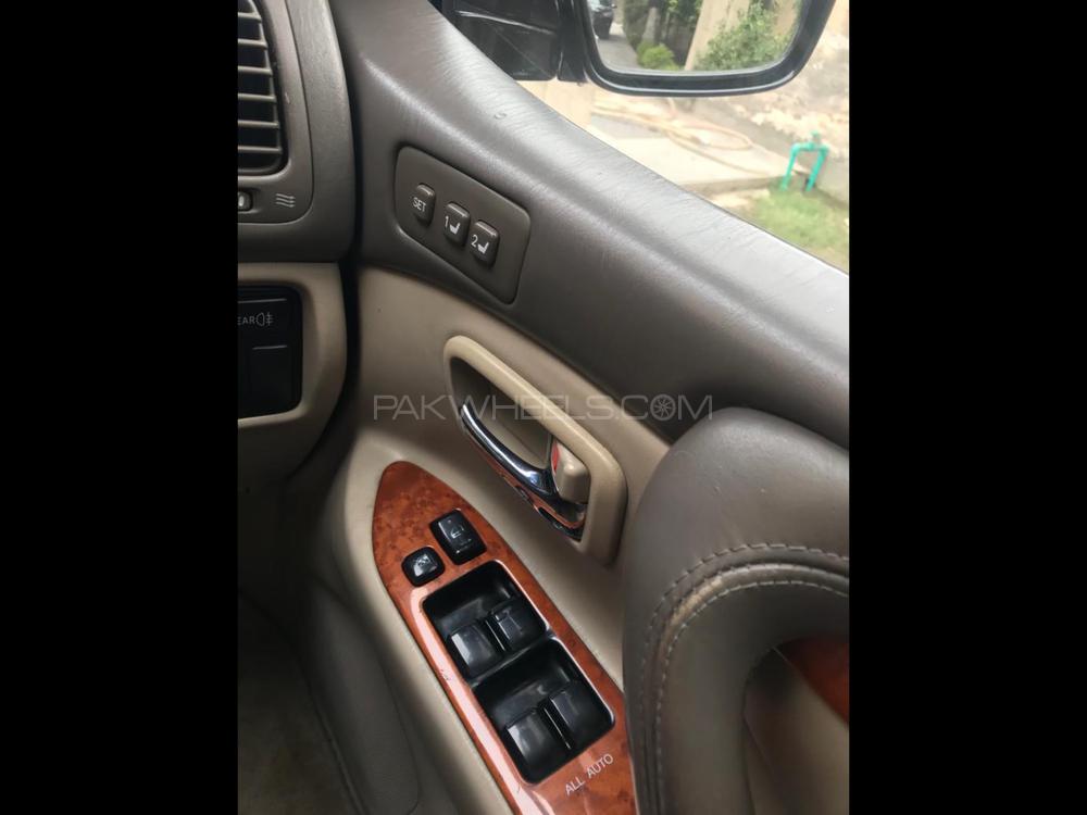 Toyota Land Cruiser 2003 for Sale in Lahore Toyota Land Cruiser 2003 for Sale in Lahore Image-13