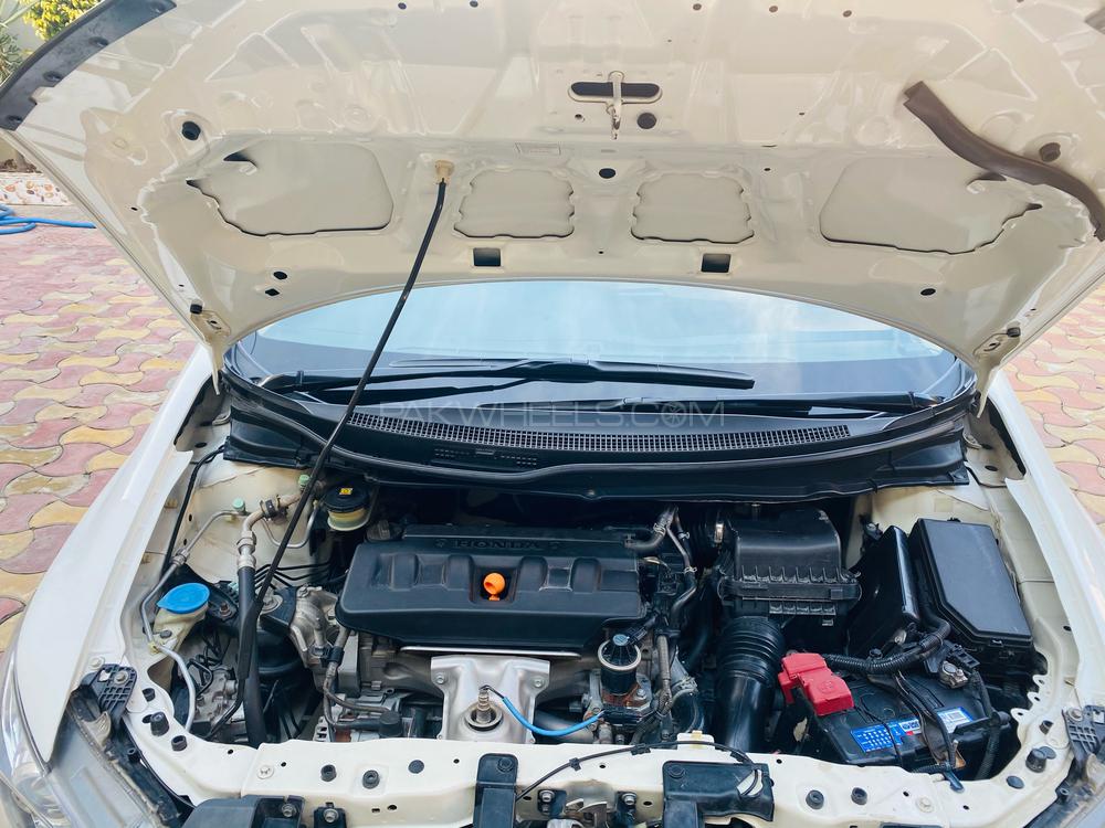 Honda Civic 2014 for Sale in Lahore Honda Civic 2014 for Sale in Lahore Image-4