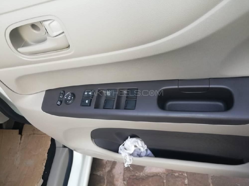 Honda N Box 2016 for Sale in Multan Honda N Box 2016 for Sale in Multan Image-12