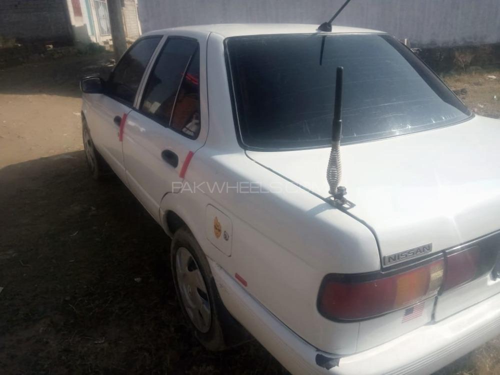 Nissan Sunny 1993 for Sale in Attock Nissan Sunny 1993 for Sale in Attock Image-6
