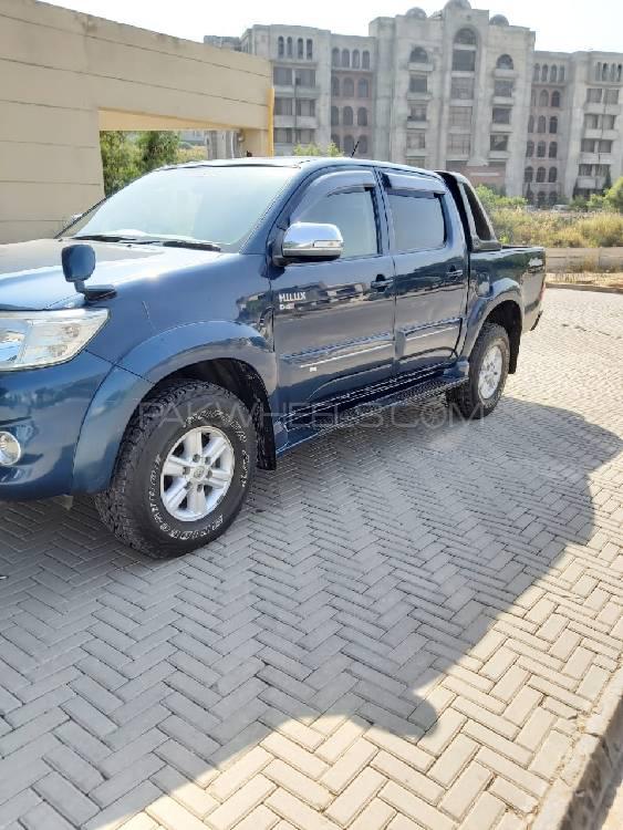 Toyota Hilux 2013 for Sale in Rawalpindi Toyota Hilux 2013 for Sale in Rawalpindi Image-5
