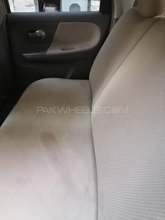 Nissan Note 2006 for Sale in Islamabad Nissan Note 2006 for Sale in Islamabad Image-17