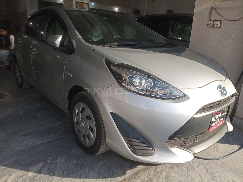 ٹویوٹا اکوا 2017 for Sale in گجرانوالہ ٹویوٹا اکوا 2017 for Sale in گجرانوالہ Image-2