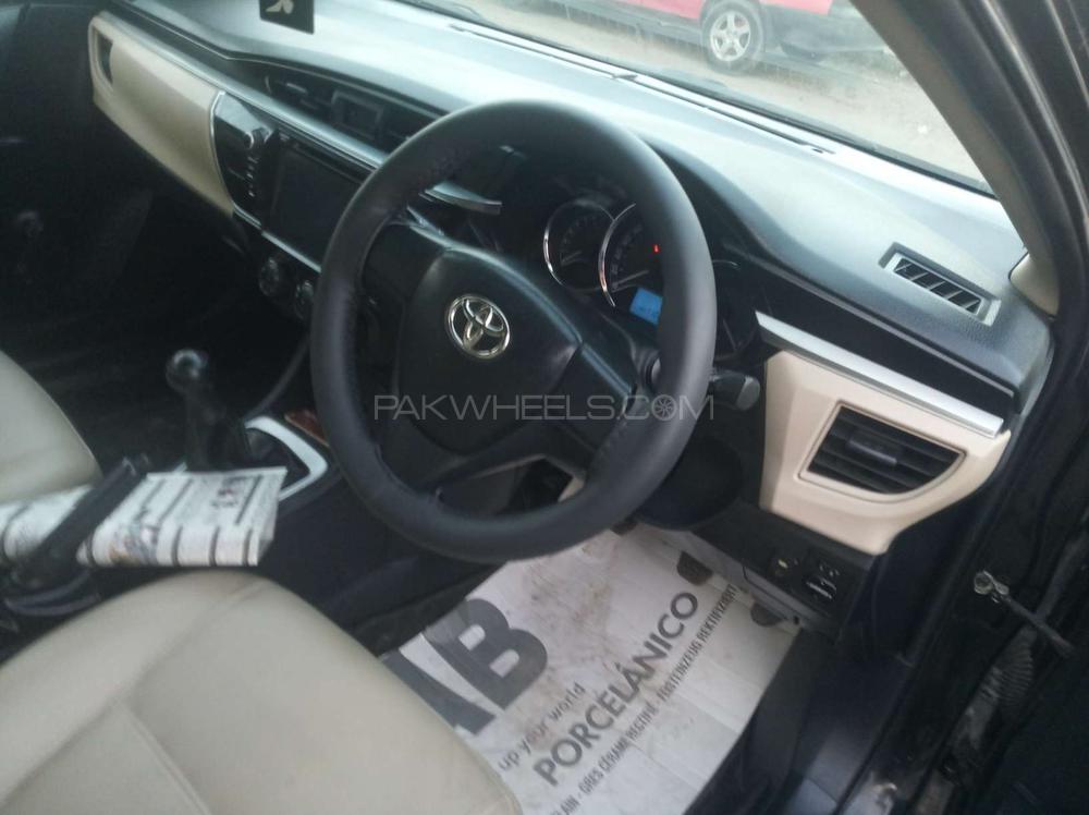 ٹویوٹا کرولا 2015 for Sale in گجرانوالہ ٹویوٹا کرولا 2015 for Sale in گجرانوالہ Image-7