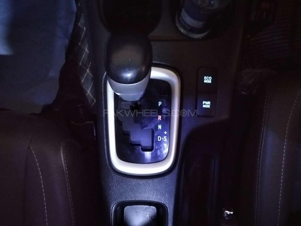 Toyota Hilux 2018 for Sale in Karachi Toyota Hilux 2018 for Sale in Karachi Image-8