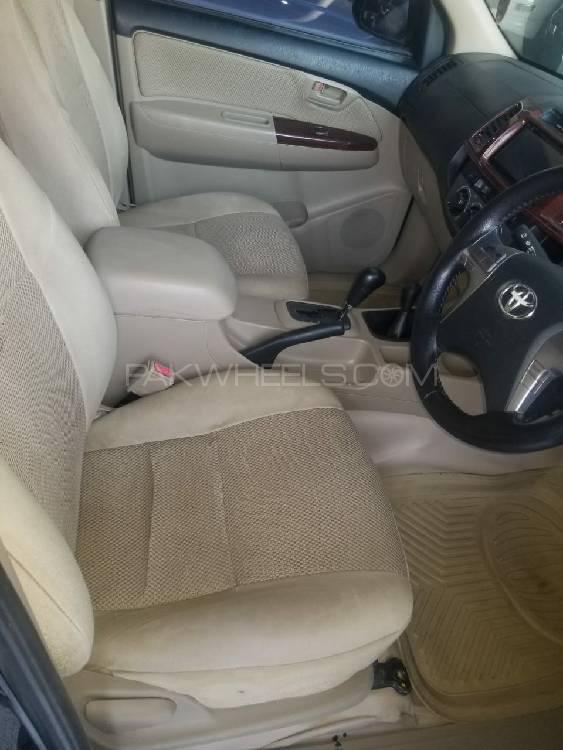 Toyota Hilux 2015 for Sale in Mardan Toyota Hilux 2015 for Sale in Mardan Image-3