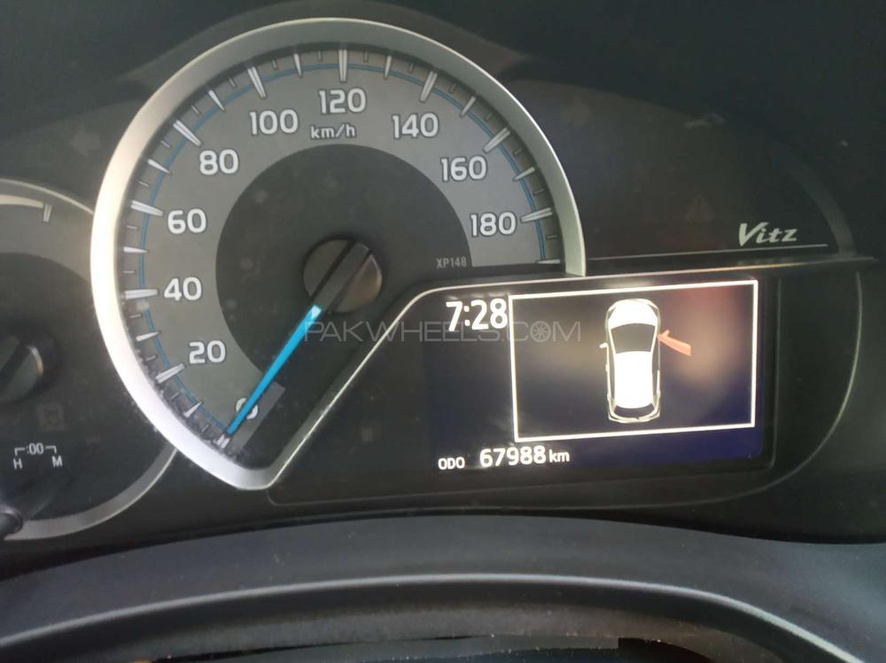 Toyota Vitz 2017 for Sale in Gujranwala Toyota Vitz 2017 for Sale in Gujranwala Image-13