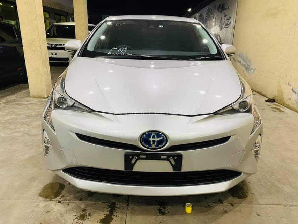Toyota Prius 2017 for Sale in Gujranwala Image-1