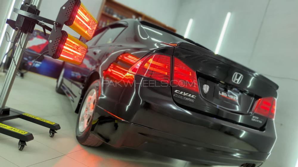 Honda Civic - 2011  Honda Civic - 2011  Image-3