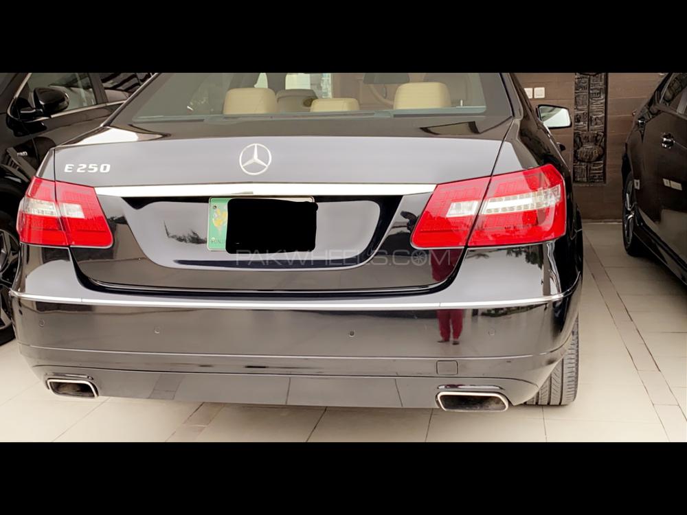 Mercedes Benz E Class 2012 for Sale in Lahore Mercedes Benz E Class 2012 for Sale in Lahore Image-5