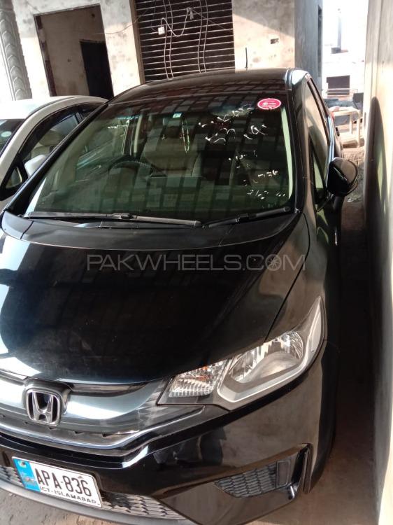 Honda Fit 2015 for Sale in Okara Honda Fit 2015 for Sale in Okara Image-3