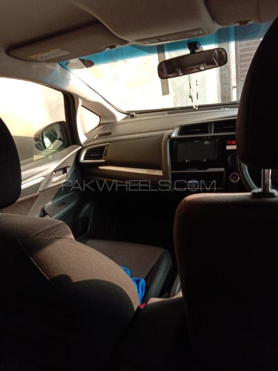 Honda Fit 2015 for Sale in Okara Honda Fit 2015 for Sale in Okara Image-10