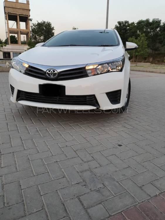 Toyota Corolla 2017 for Sale in Peshawar Image-1