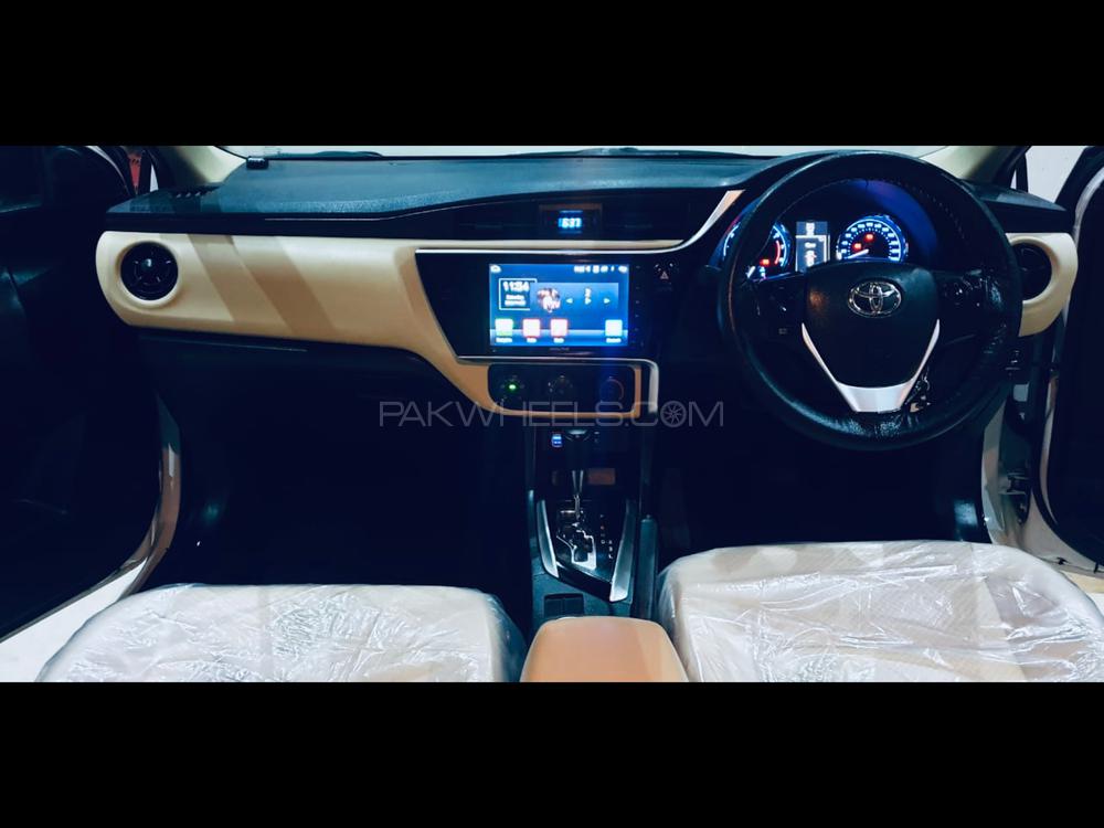 Toyota Corolla 2018 for Sale in Peshawar Toyota Corolla 2018 for Sale in Peshawar Image-14