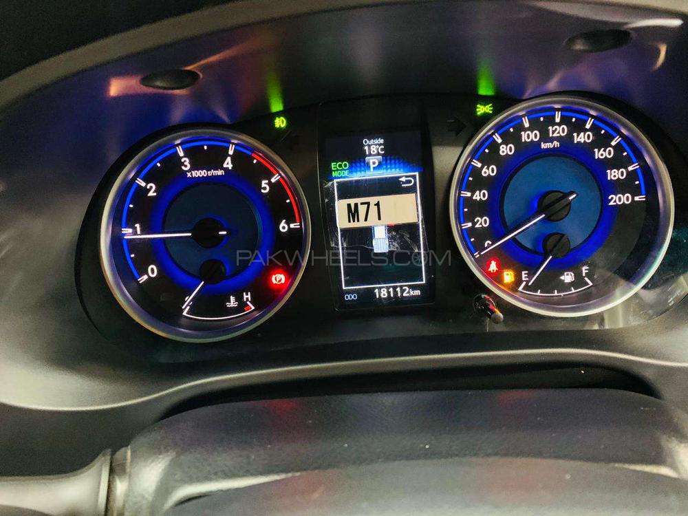 Toyota Hilux 2019 for Sale in Rawalpindi Toyota Hilux 2019 for Sale in Rawalpindi Image-8