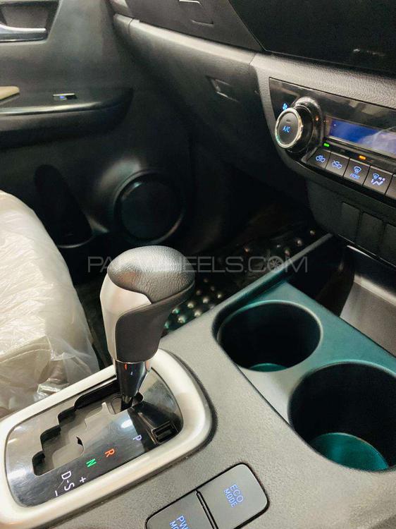Toyota Hilux 2019 for Sale in Rawalpindi Toyota Hilux 2019 for Sale in Rawalpindi Image-9