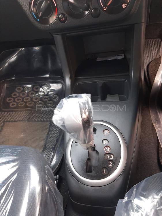 Suzuki Swift 2016 for Sale in Karachi Suzuki Swift 2016 for Sale in Karachi Image-10